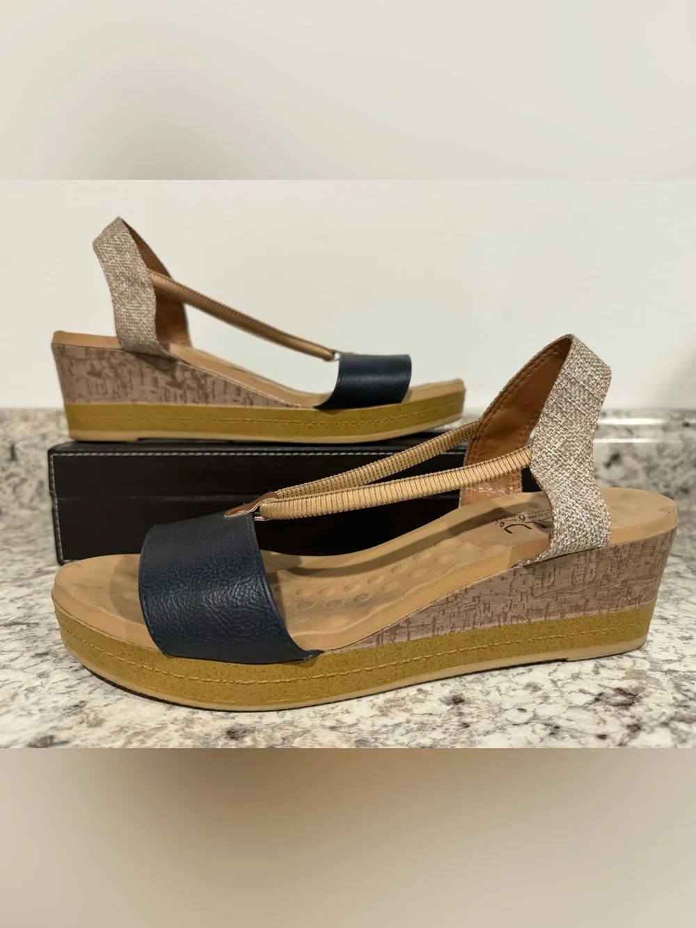 Malu Super Comfort Wedge Sandals Navy Tan US Size 8 Open Toe